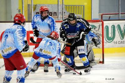 U15_quart_aller_Caen_2009.jpg U15_quart_aller_Caen_2009.jpg